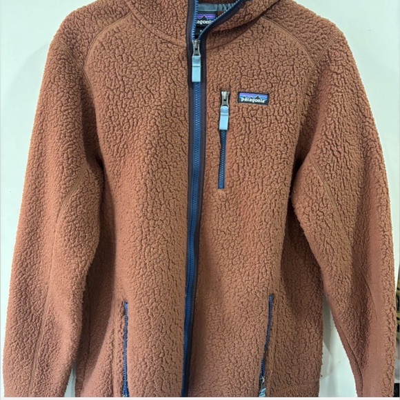 Women’s Patagonia Retro Pile Fleece Hooded Zip Up - XL - Picture 3 of 5